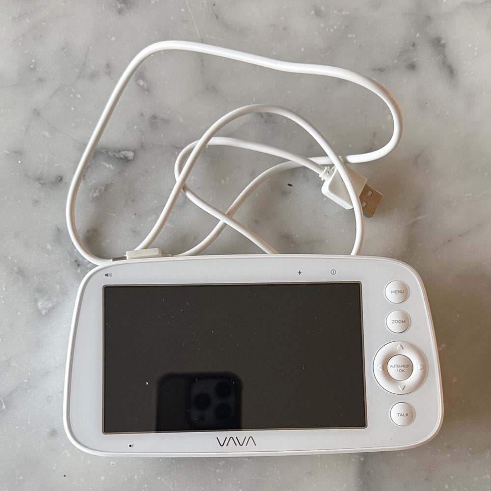VAVA White Simulated Camera
